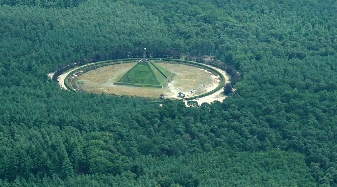 Pyramide von Austerlitz
