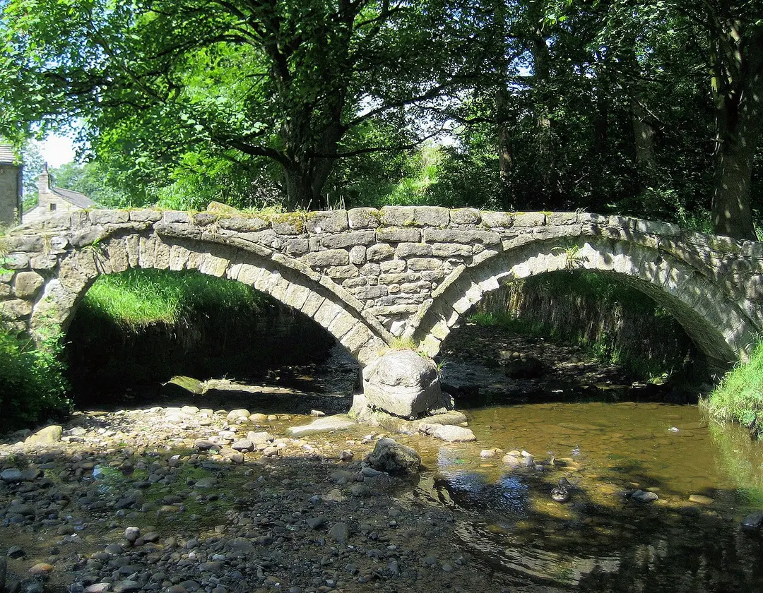 Wycoller Packhorse Bridge