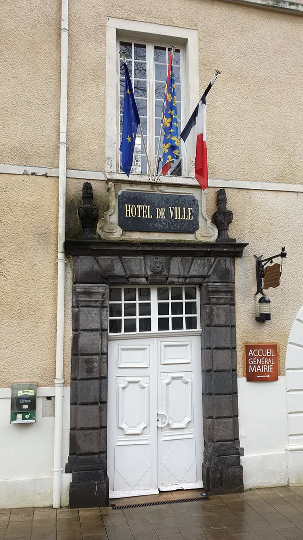 Mairie de Cusset