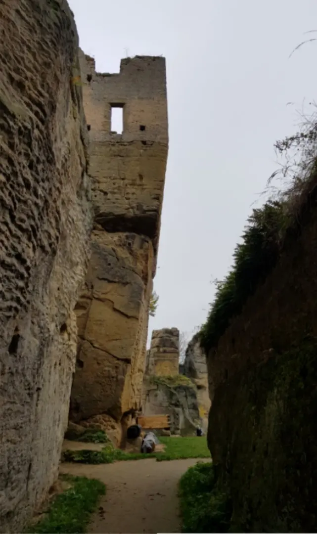 Helfenburg