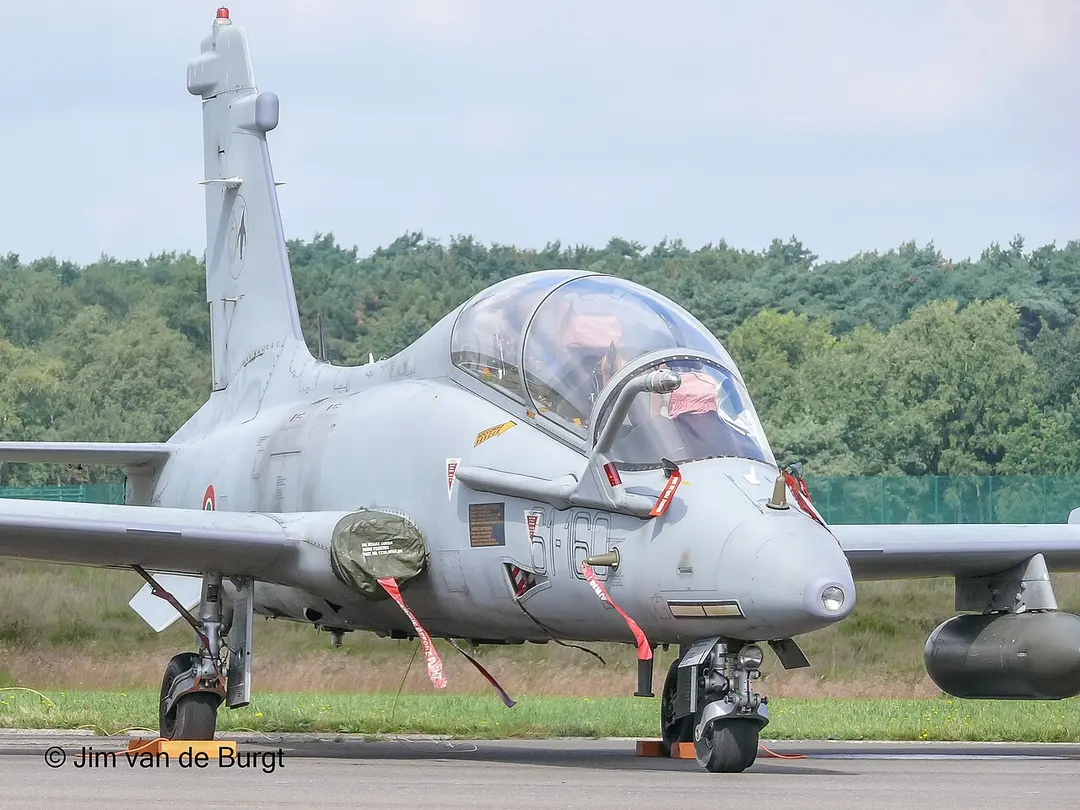 Avioneta Aermacchi MB-339A FAP-486