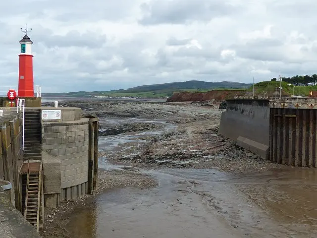 Watchet Harbour Lighthouse