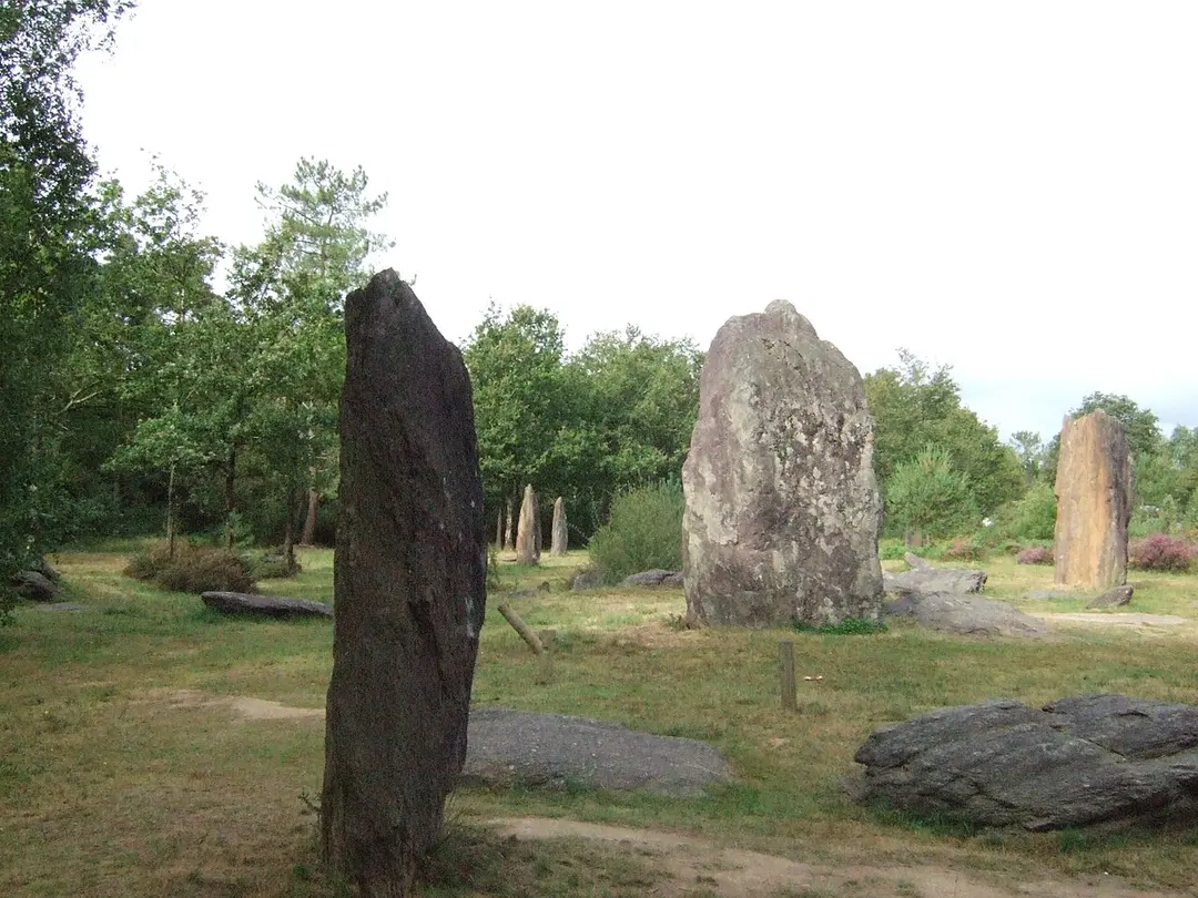 Menhirs de Monteneuf