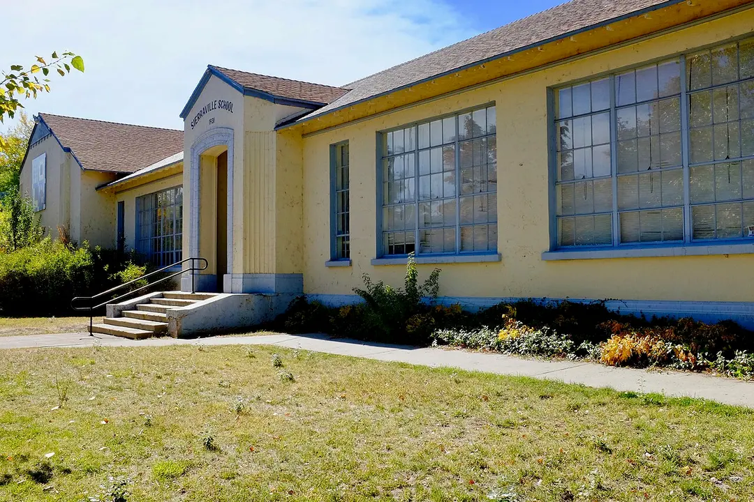 Sierraville School