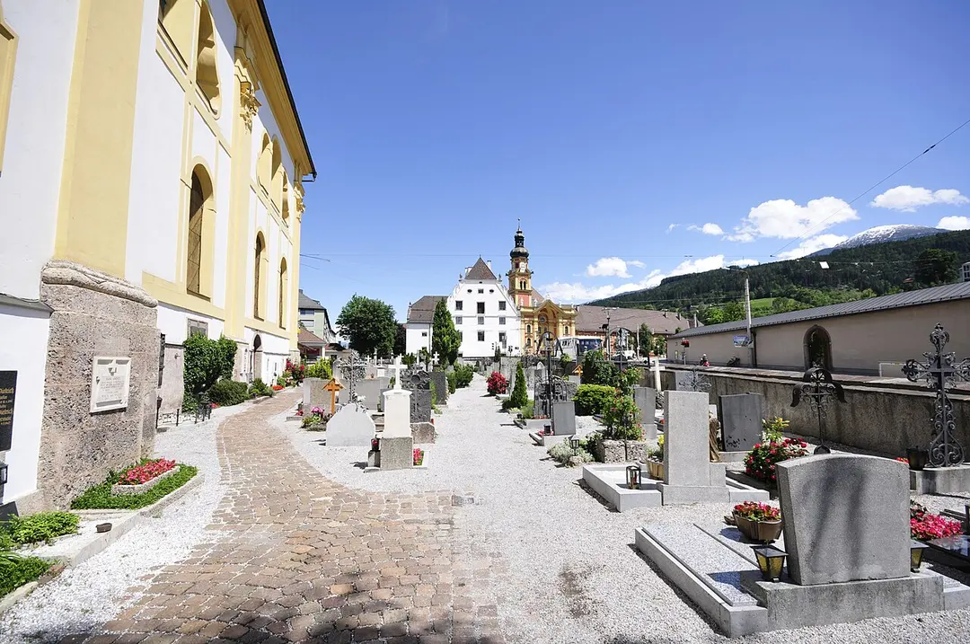 Wilten Basilica churchyard