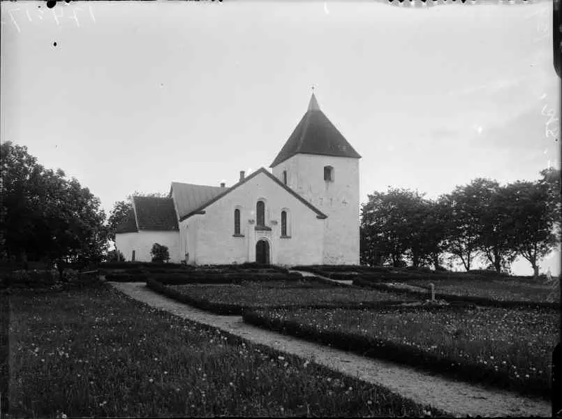 Östra Strö kyrka