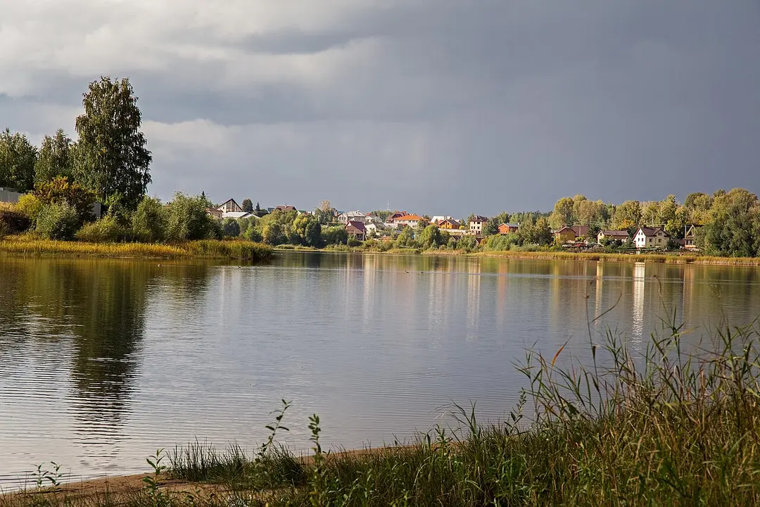 Kovalinskoye Lake