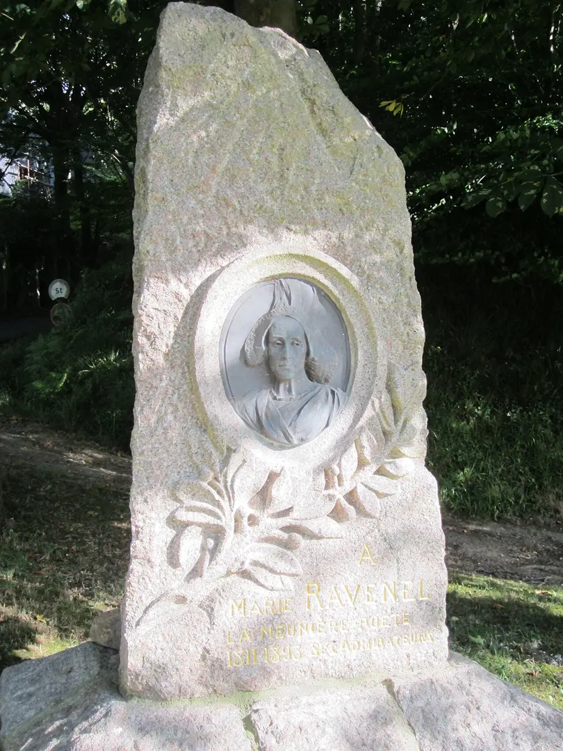 Stèle de Marie Ravenel