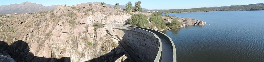 El Cajón Dam