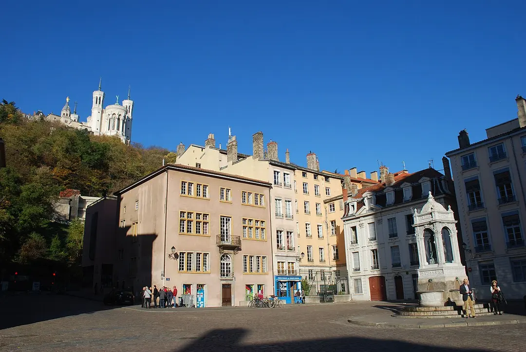 place Saint-Jean