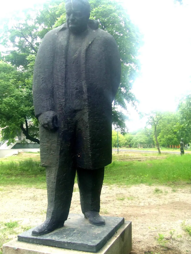 Споменик Борису Кидричу