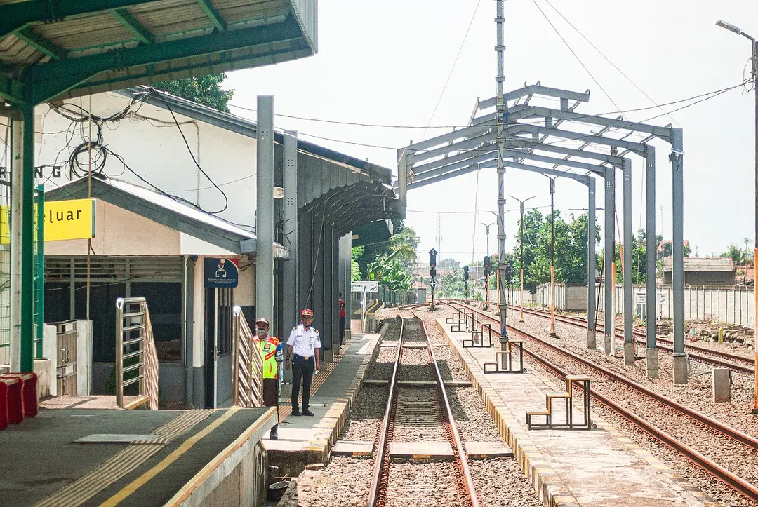 Serang railway station