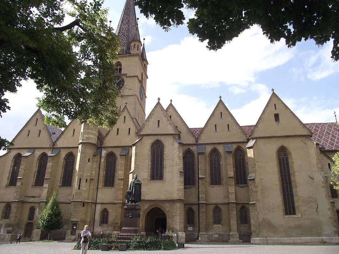 Monument to Georg Daniel Teutsch