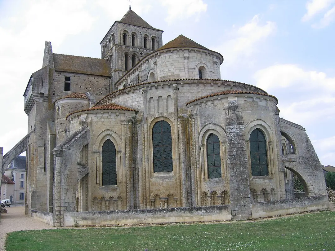 Abbatiale Saint-Jouin de Marnes