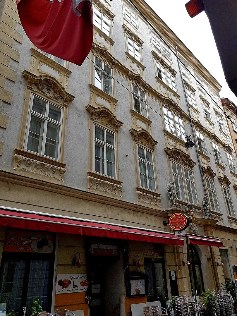 Palais Cavriani