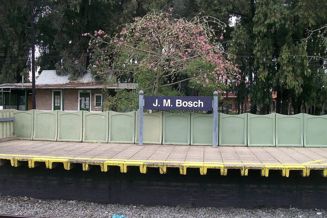 José María Bosch train station