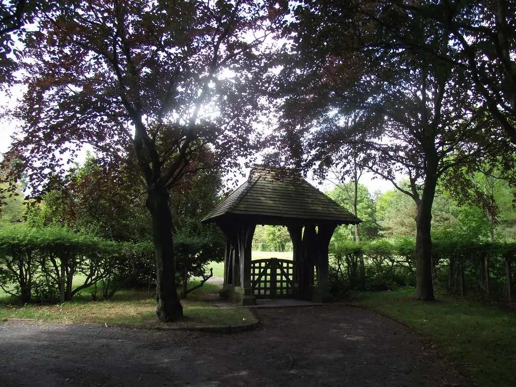 St Leonard