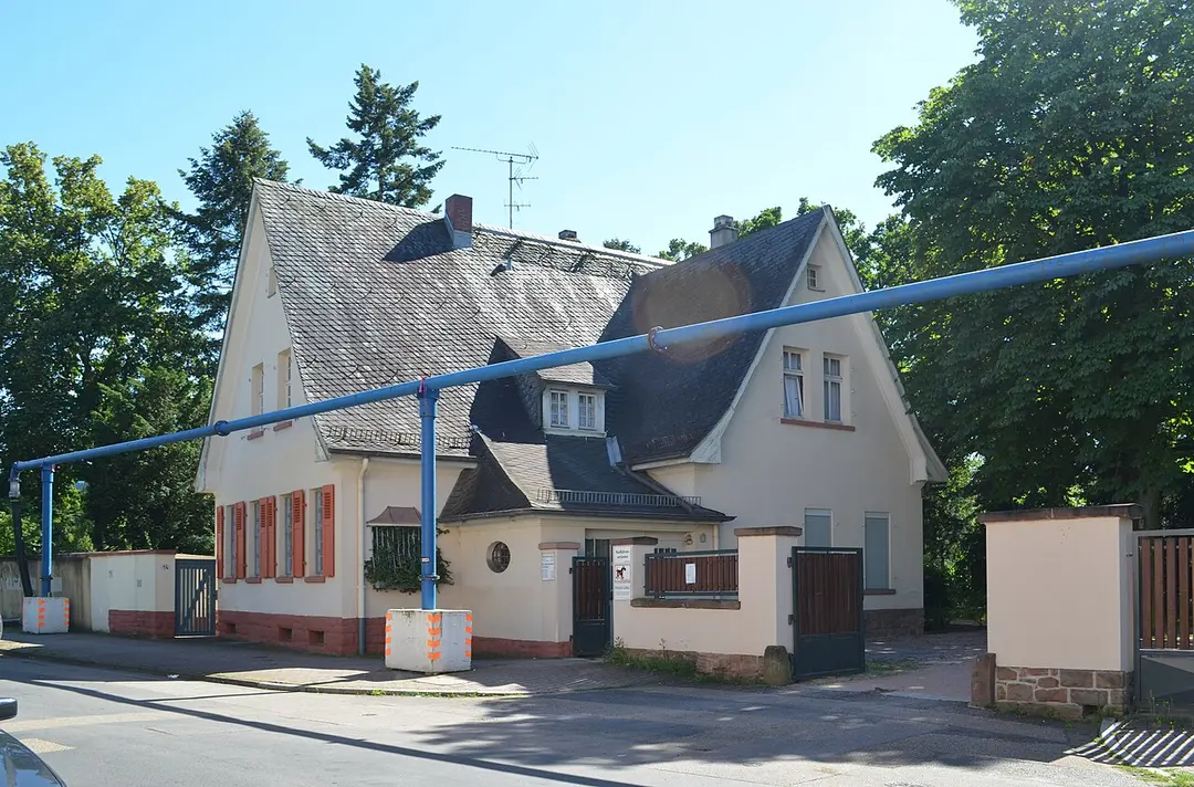 Friedhof Frankfurt-Niederrad
