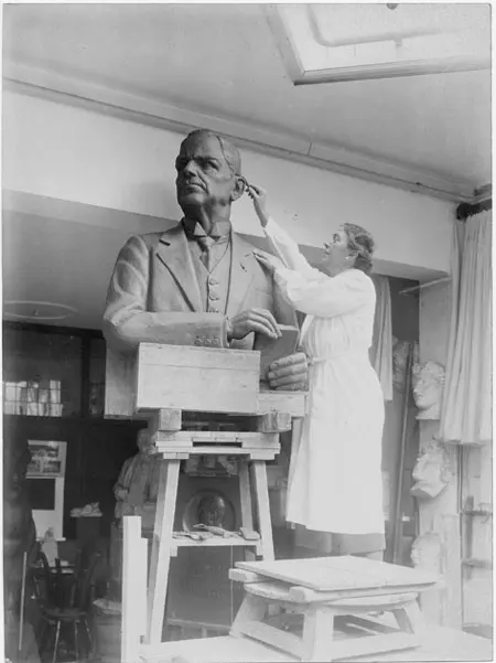 Buste dr. H.J. Lovink