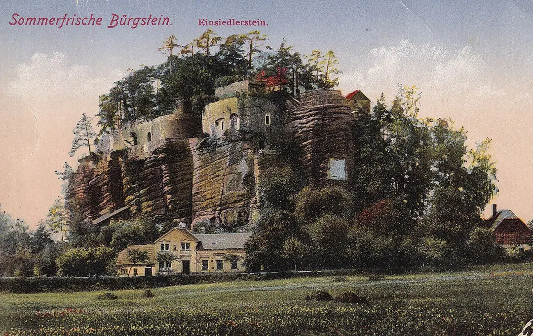 Rock castle Sloup