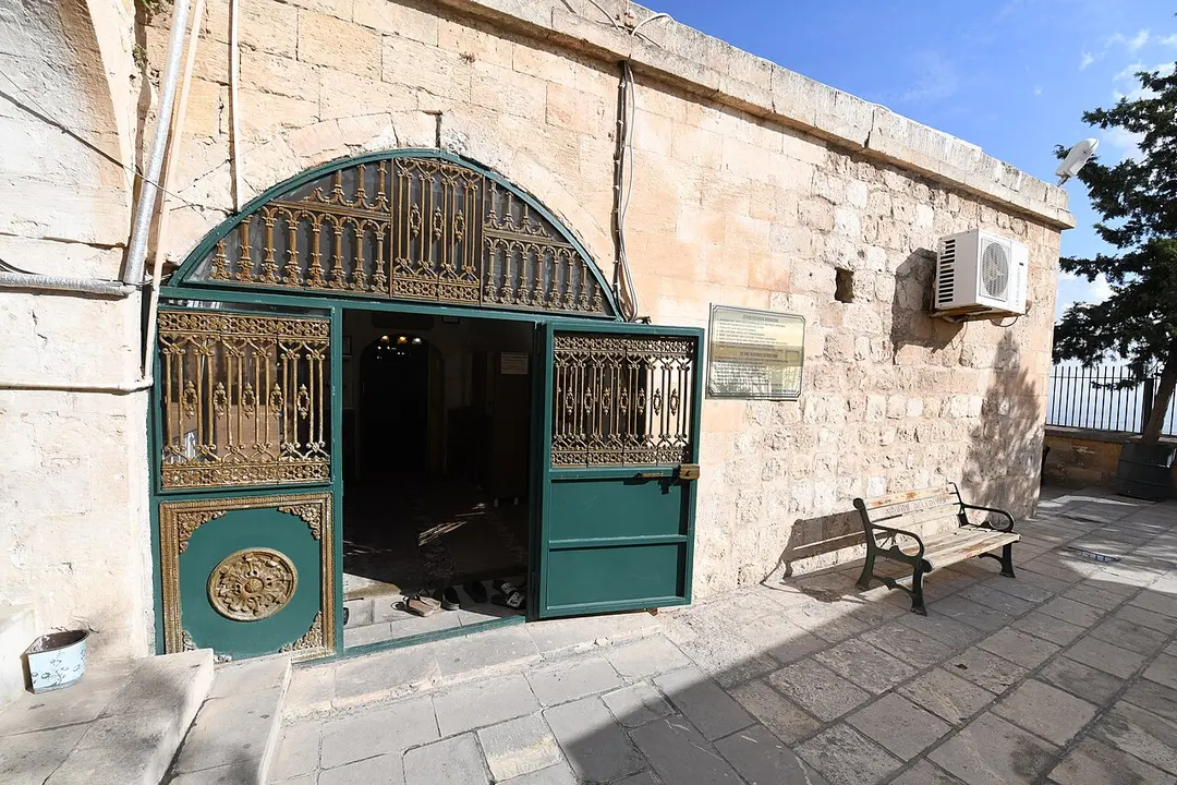 Şeyh Çabuk Camii