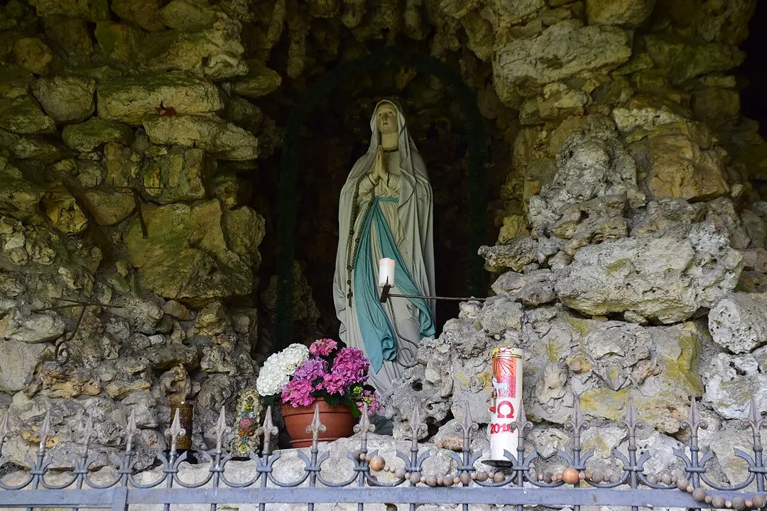 Lourdesgrotte