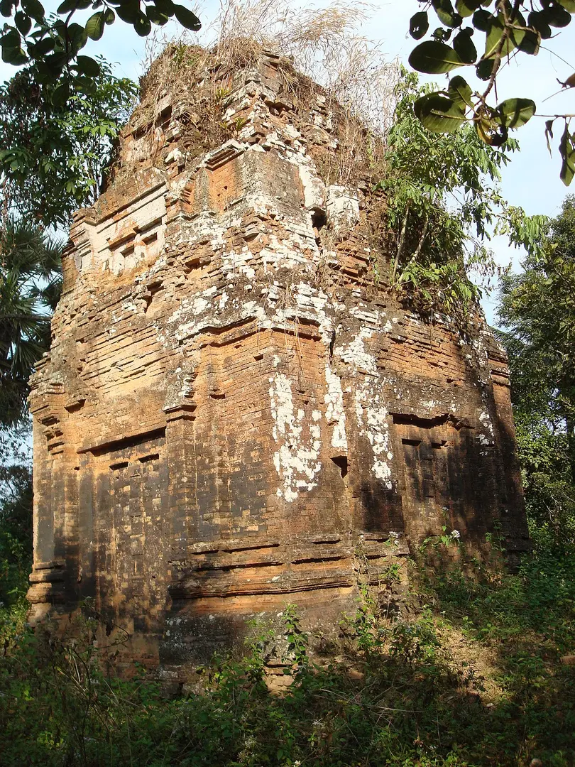 Prasat Leak Neang