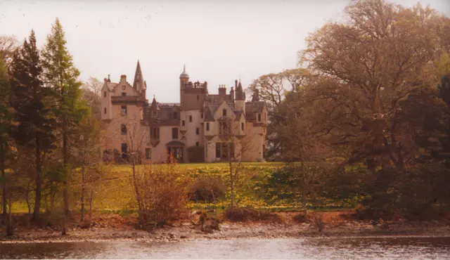 Aldourie Castle