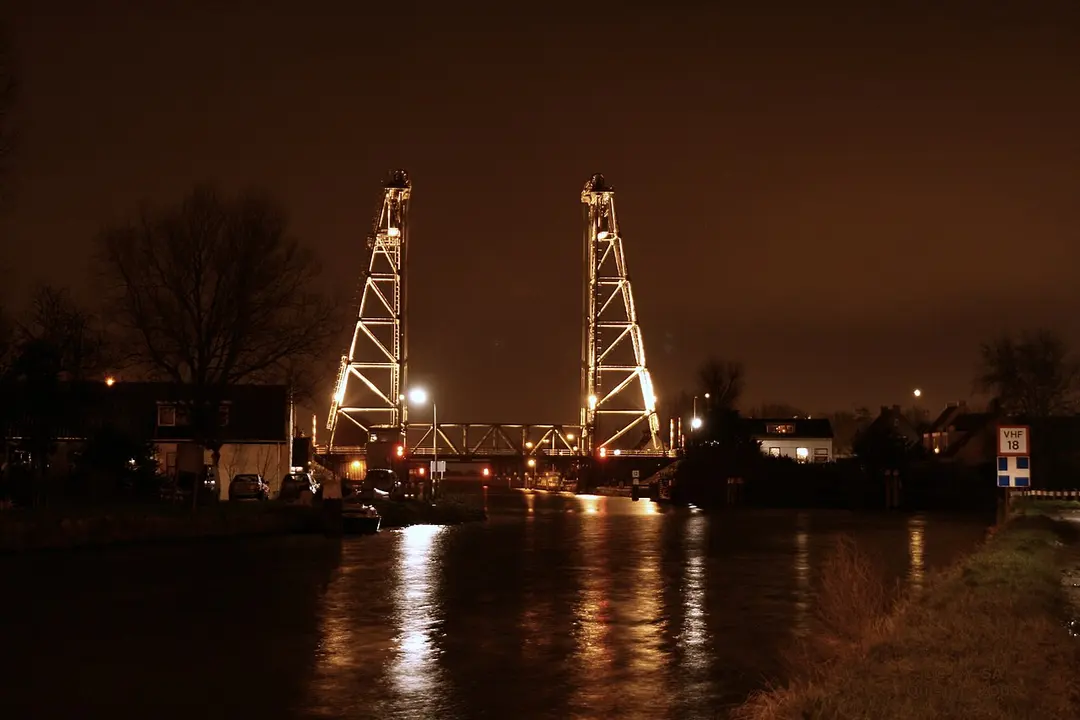 Hefbrug Gouwesluis