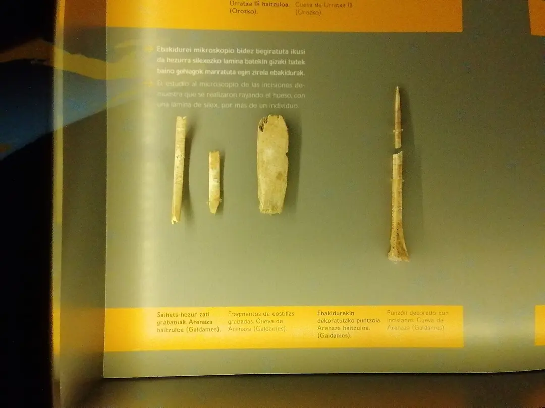 Arenaza cave