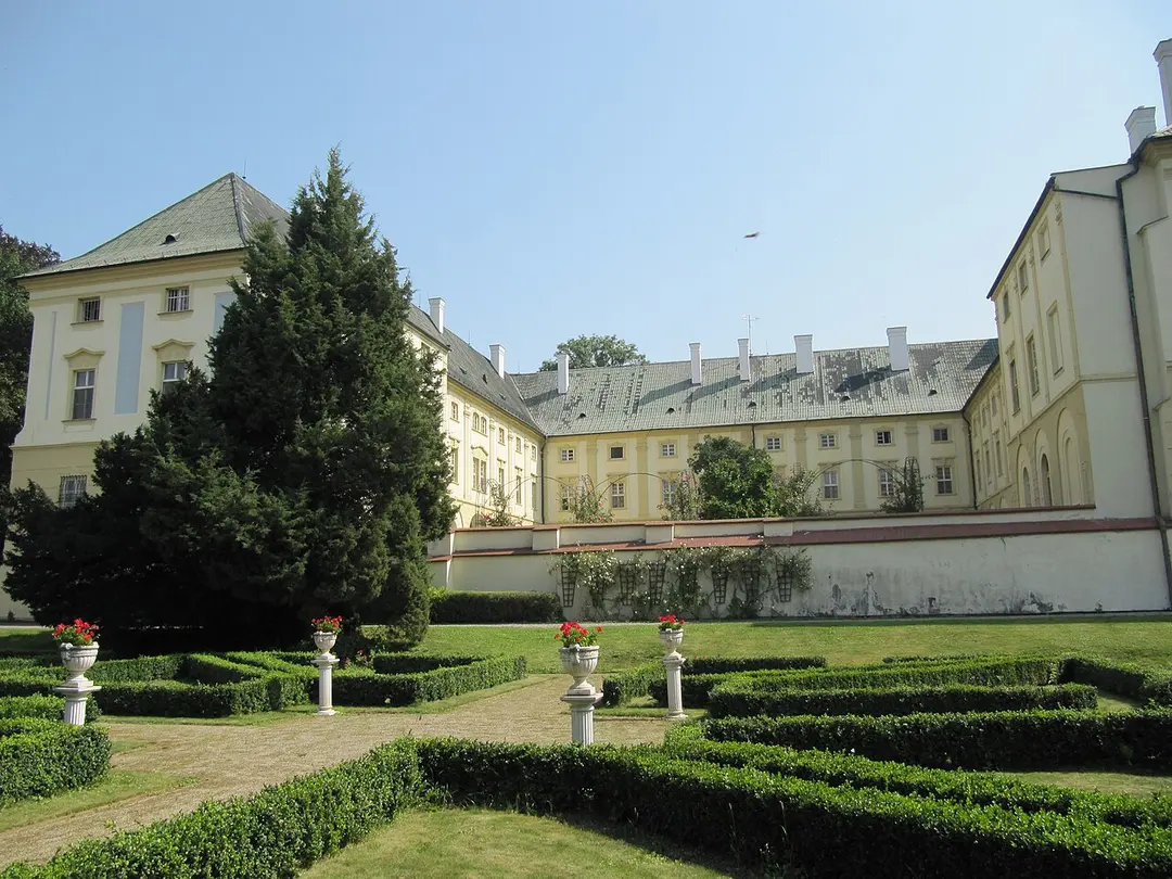 Zámek Rokytnice