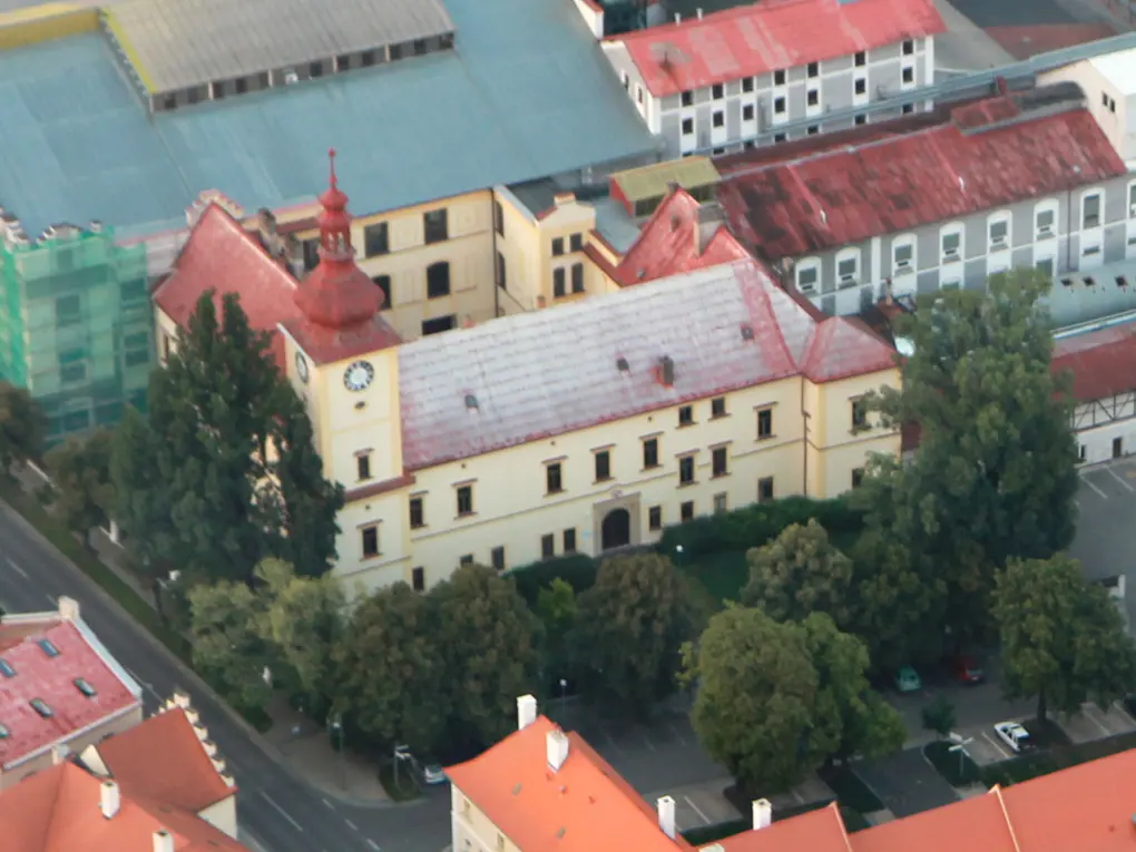 Zámek Dobrovice