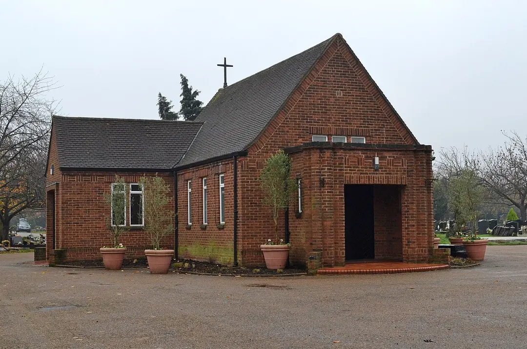 Gunnersbury Cemetery
