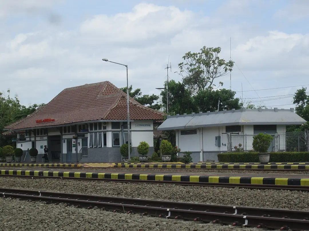 Patukan railway station