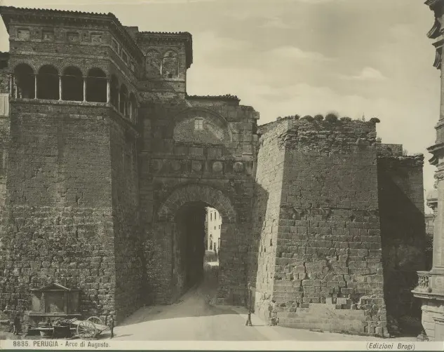Arco Etrusco
