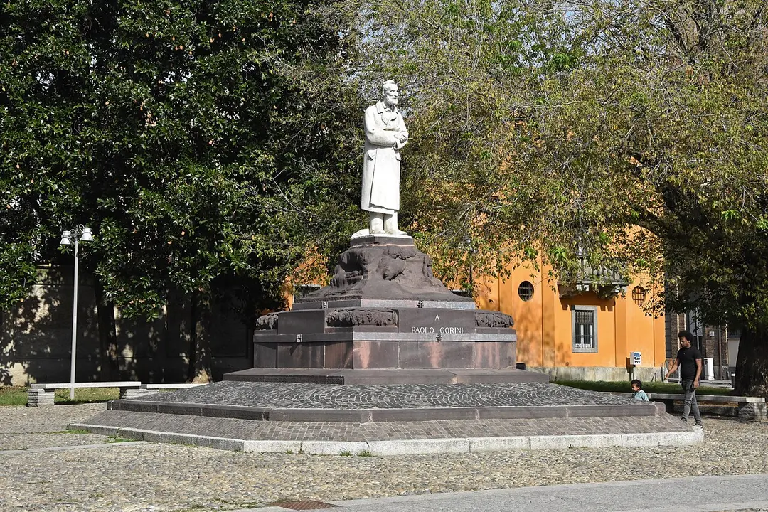 Monumento a Paolo Gorini