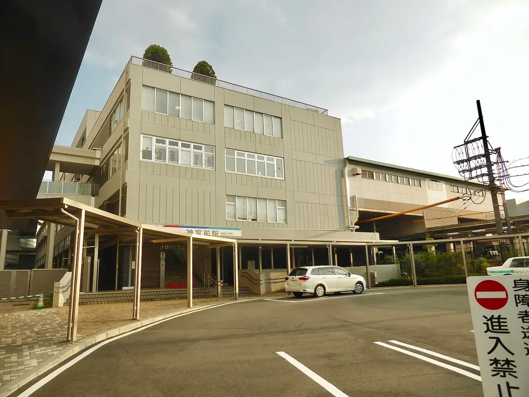 Bahnhof Jingū-mae