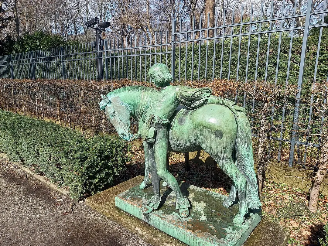 Knabe mit Pony