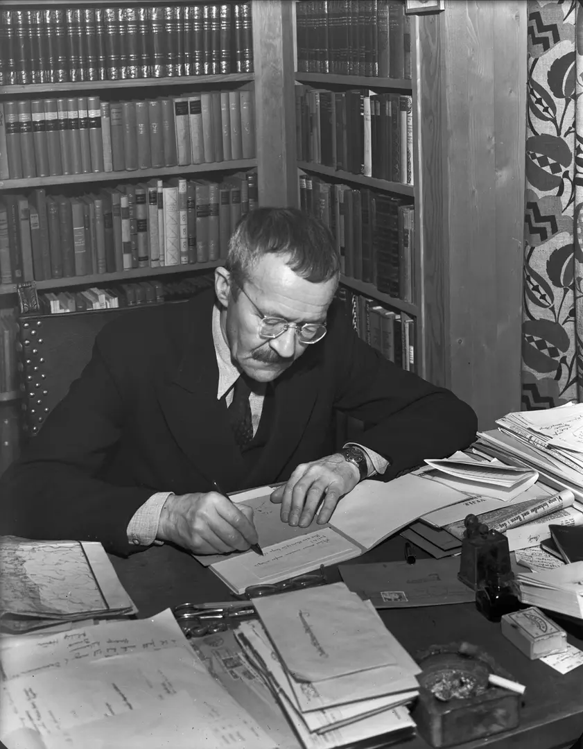 Arnulf Øverland (1889–1968)