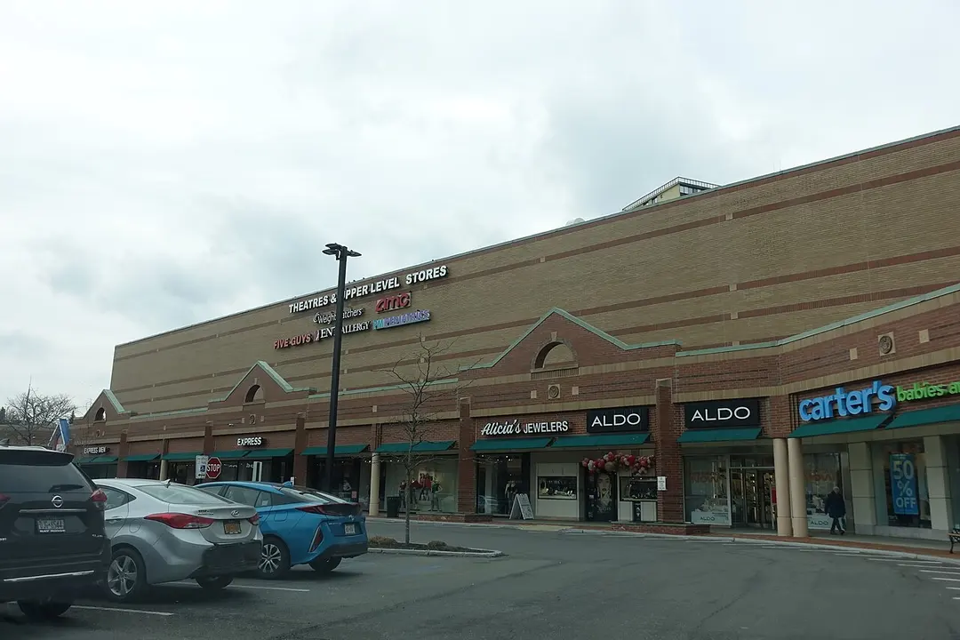AMC Bay Terrace 6