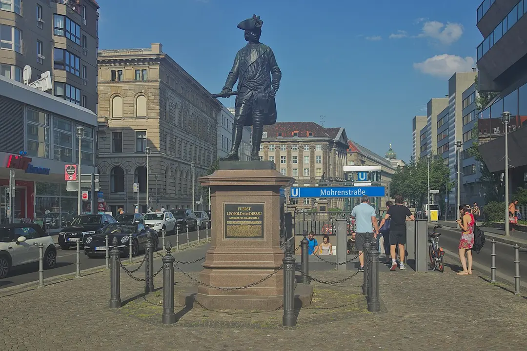 Dessau-Denkmal