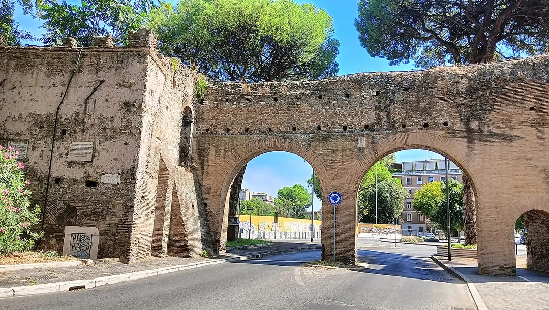 Porta Metronia
