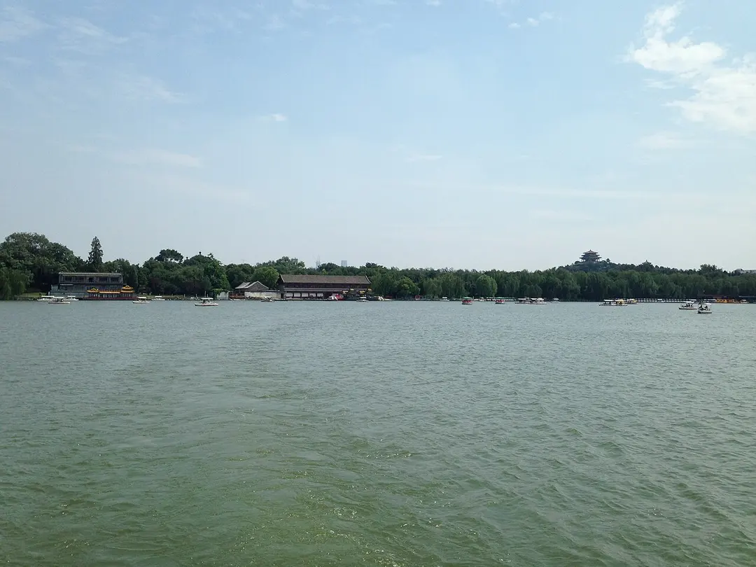 Jingshan Park