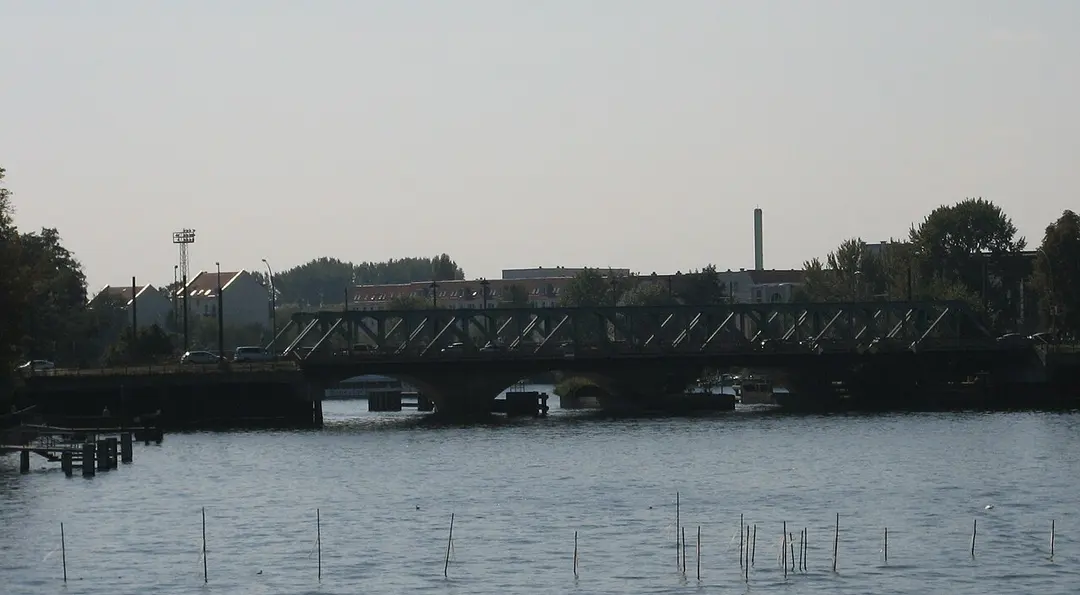 Lange Brücke
