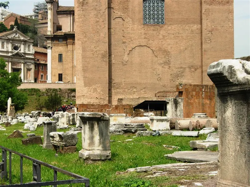 Curia Iulia