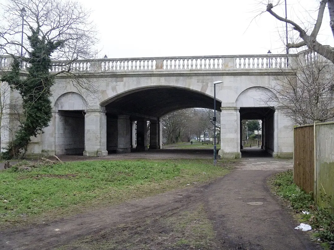 Chiswick Bridge