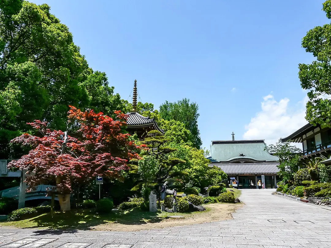 06 Anrakuji
