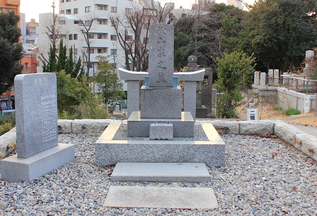 Friedhof Aoyama