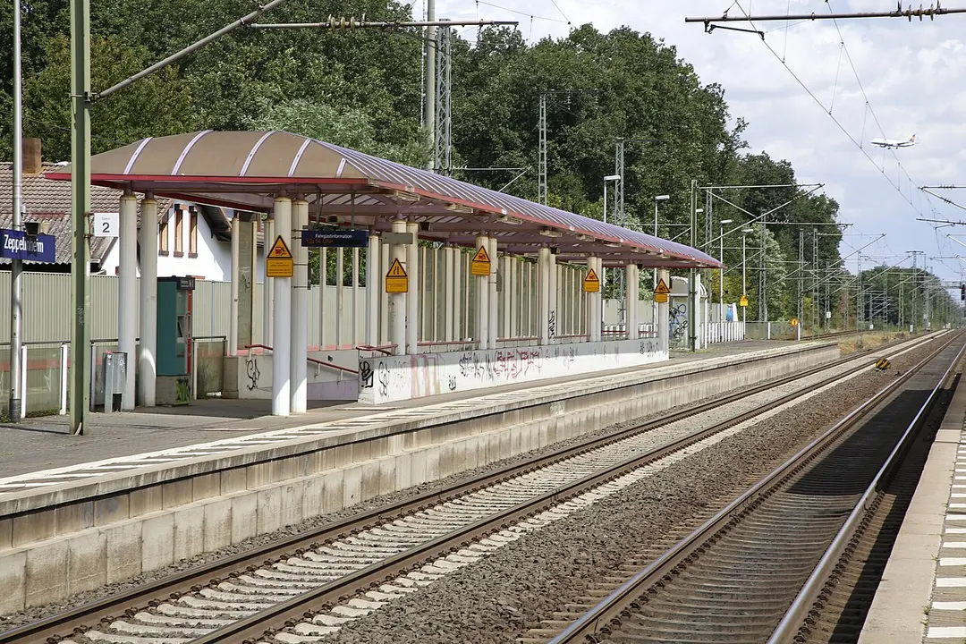 Bahnhof Zeppelinheim