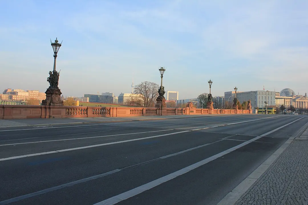 Moltkebrücke